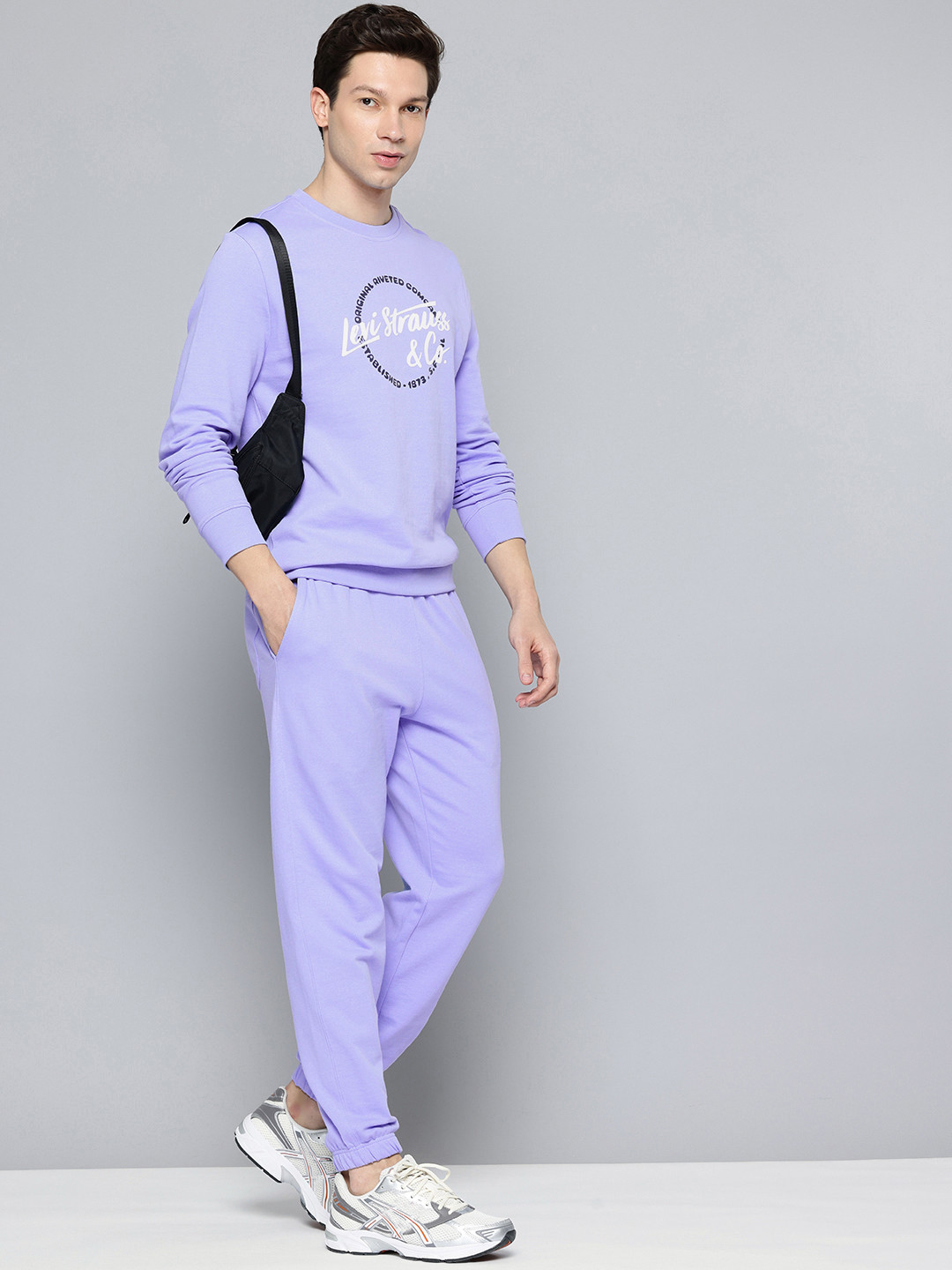 Levis Pure Cotton Brand Logo Printed Sweatshirt With Joggers