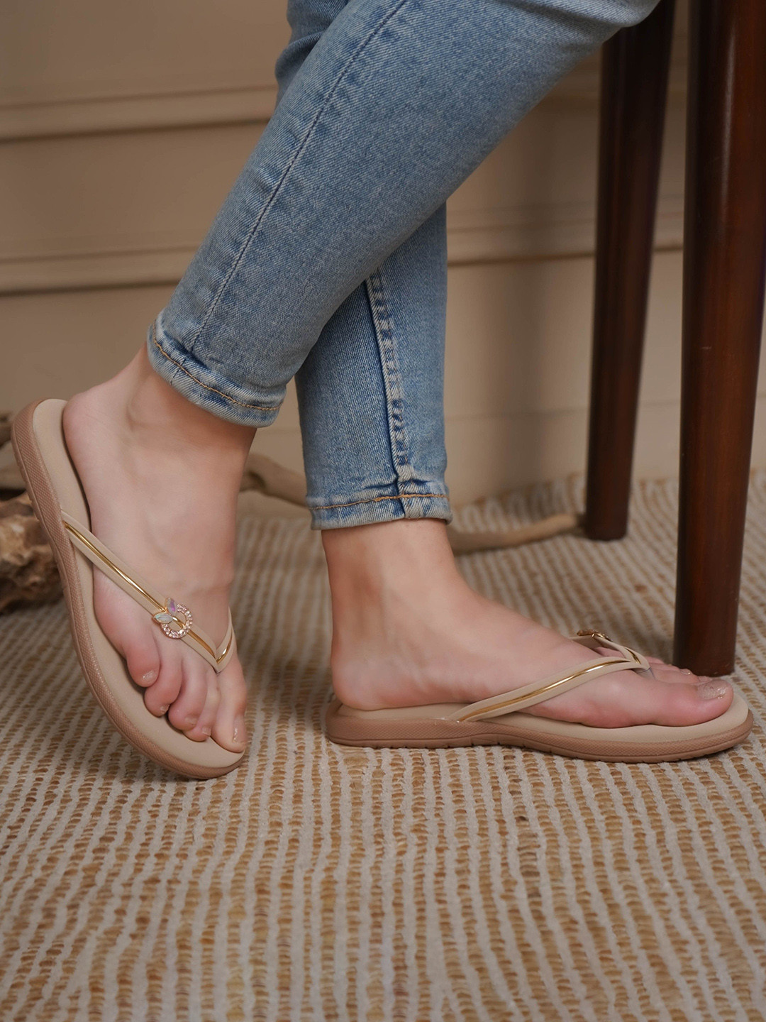 Shezone Women Western Embellished T-Strap Flats