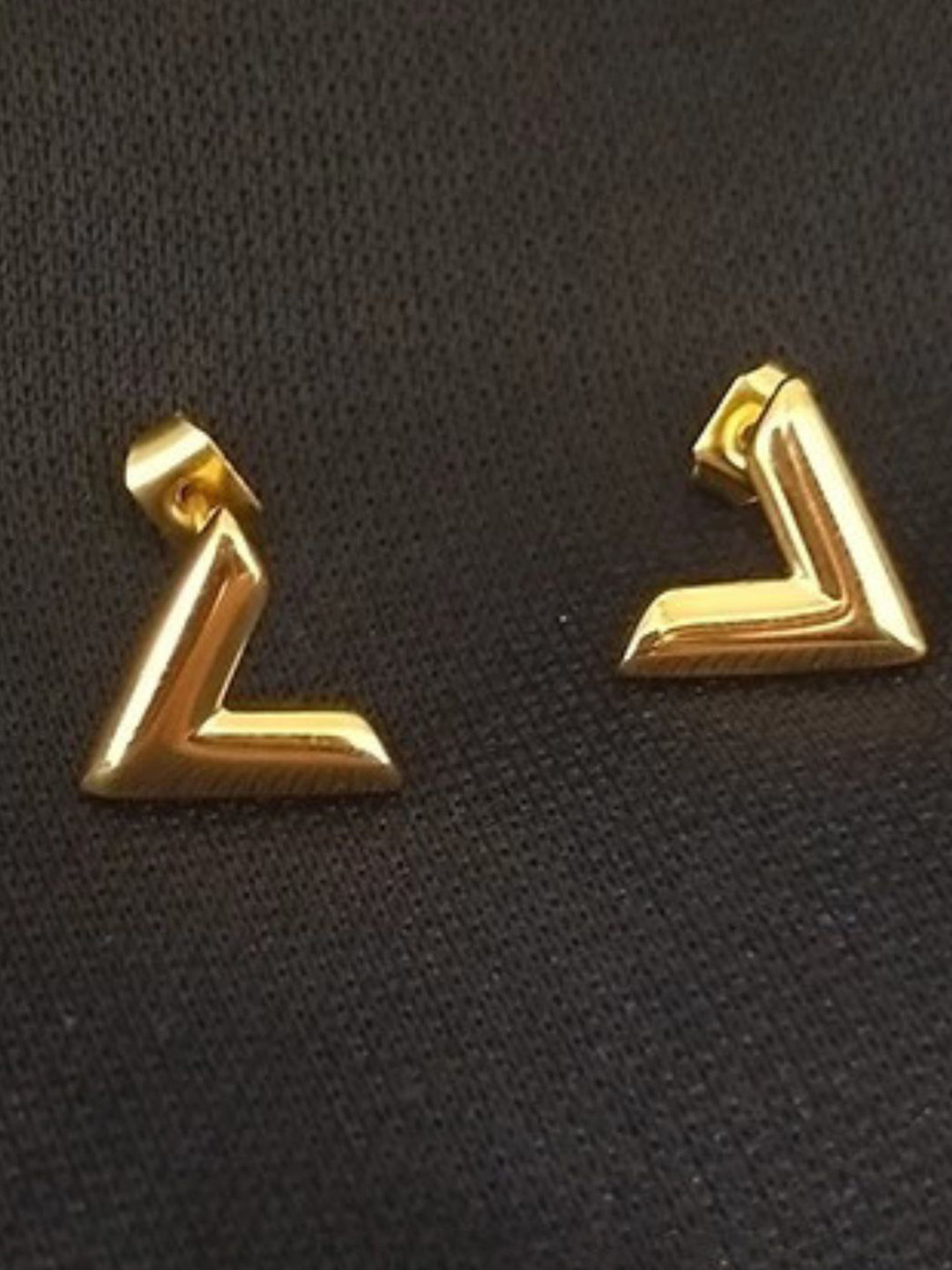 AQUASTREET 18K Antitarnish Waterproof V shaped Earrings Studs
