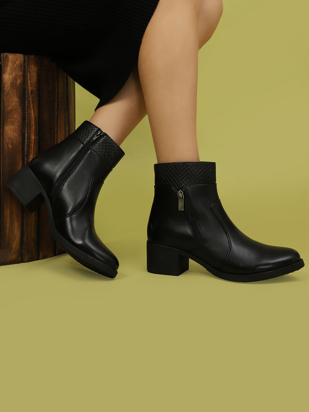 yoho Women Block-Heeled High-Top Textured Leather Finish Winter Boot M-001