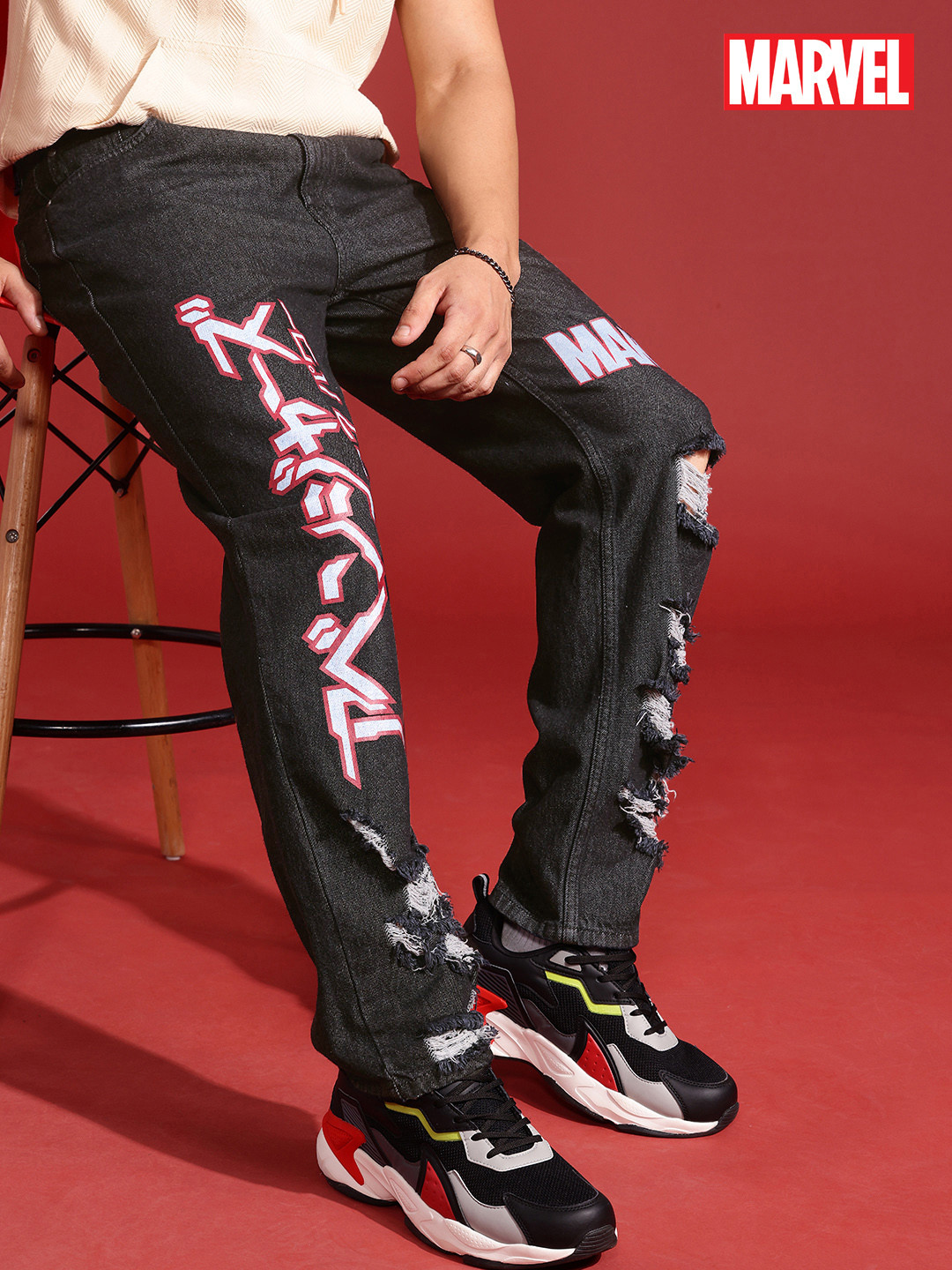 MARVEL STREET Men Pure Cotton Relaxed Fit Mildly Distressed Printed Jeans