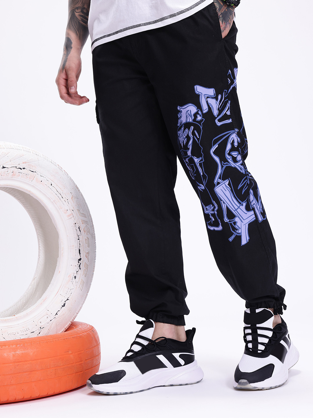 Kook N Keech Men Graphic Printed Straight Fit Pure Cotton Cargos Trousers