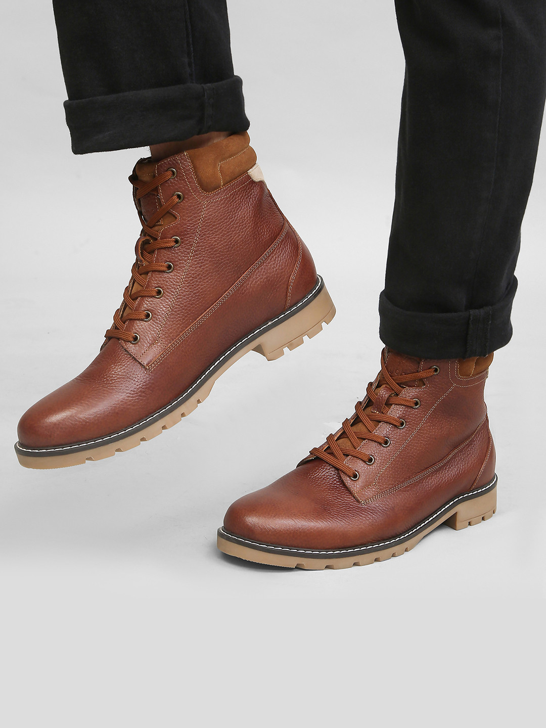 yoho Men Suede Premium Leather Vintage Design Winter Classic Boot M-001