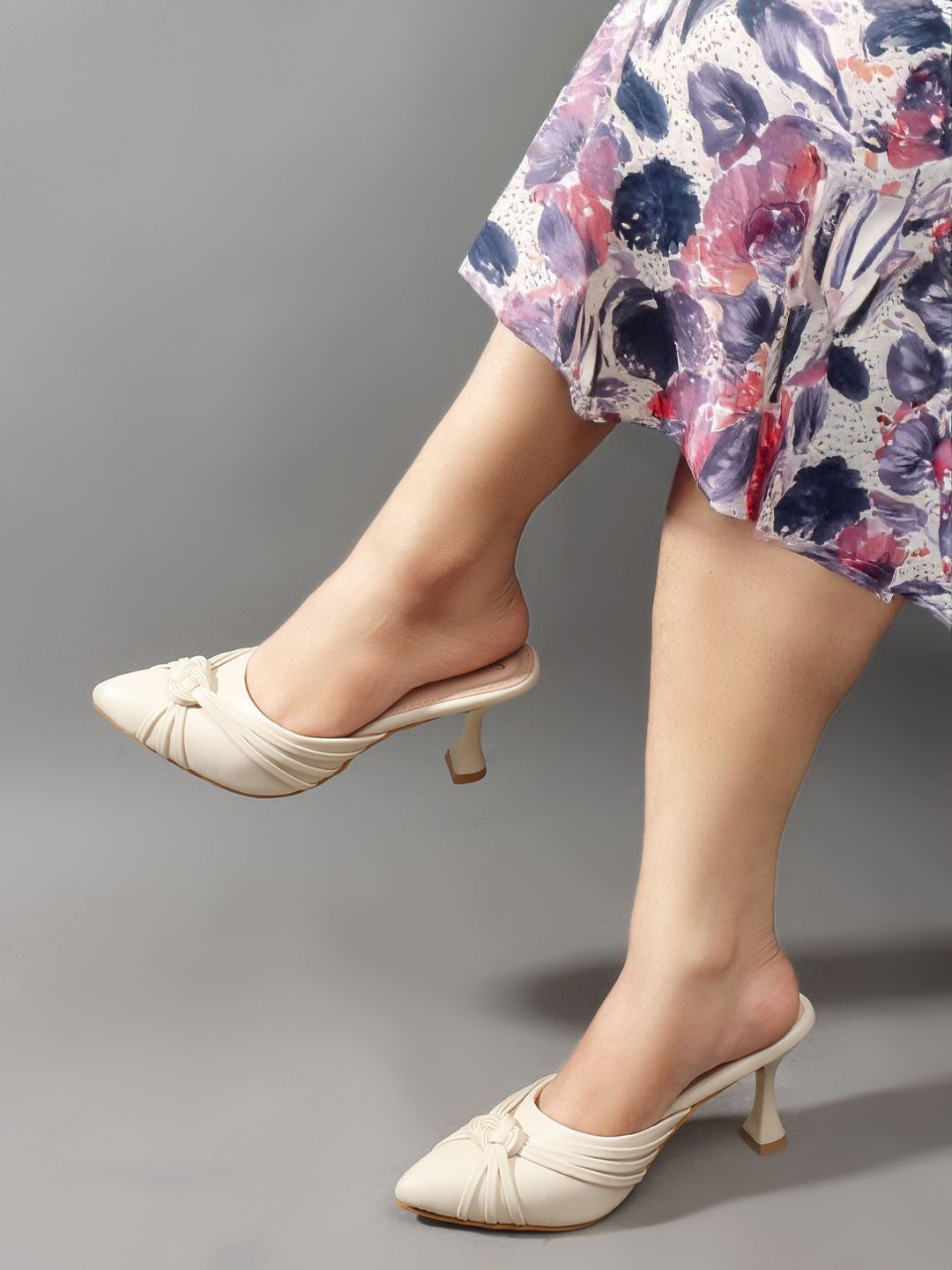 Sole Saga Women Synthetic Leather Slim Heeled Pointed Toe Pumps