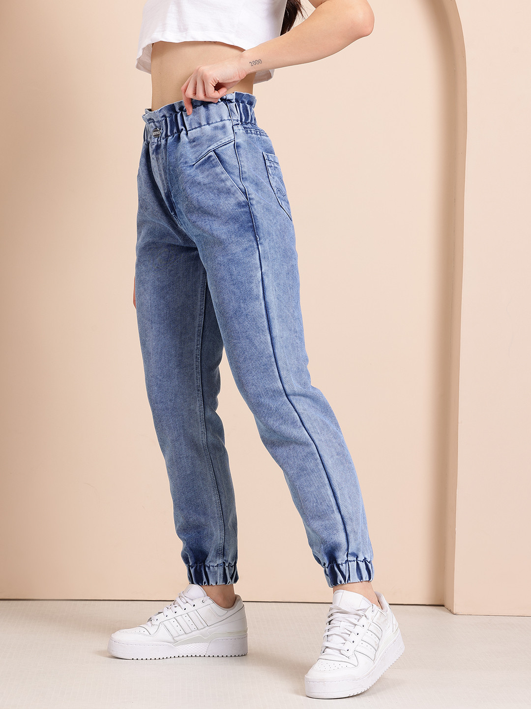 Mast & Harbour Women Mid-Rise Heavy Fade Straight Fit Joggers