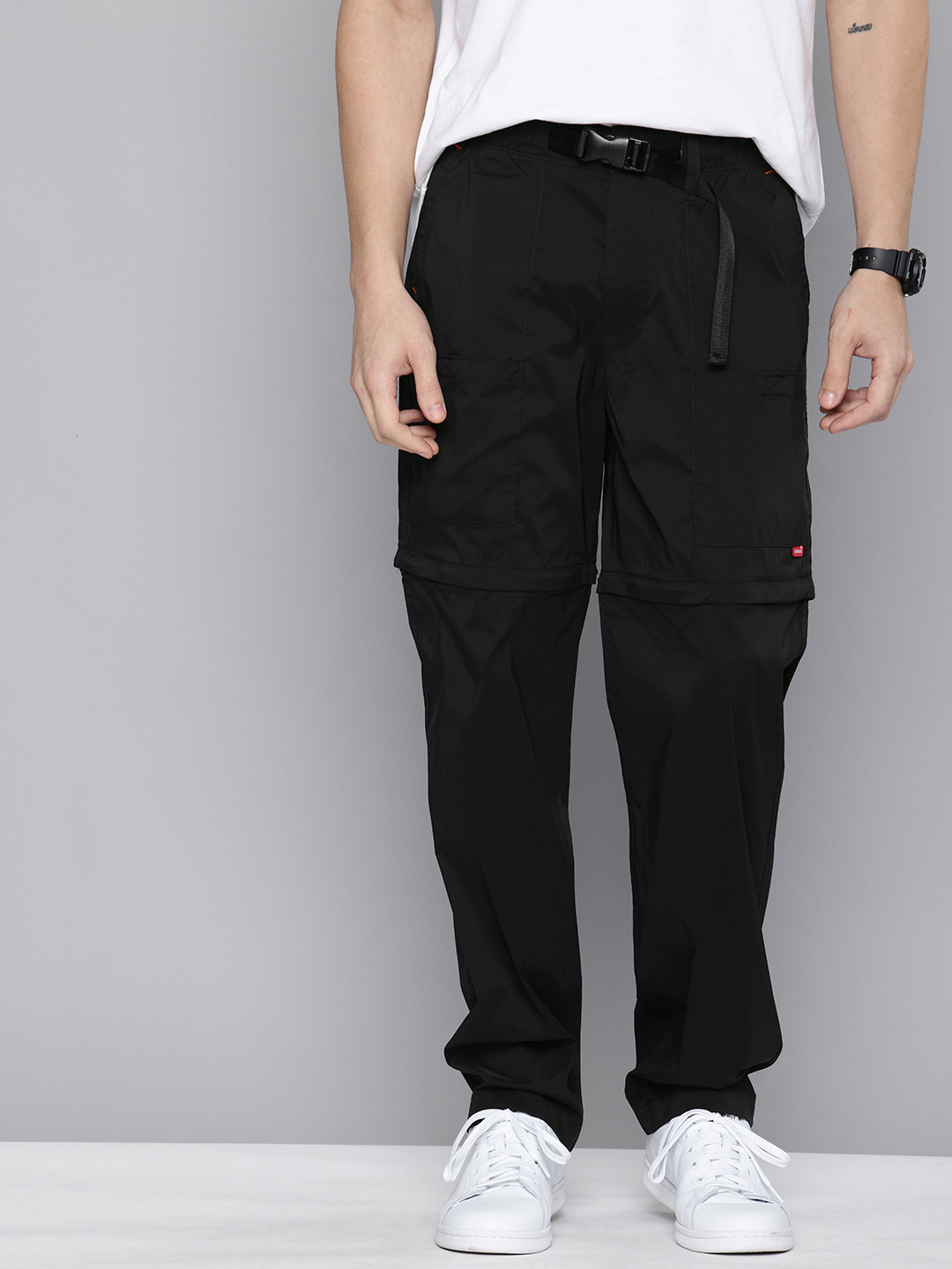 Levis Men Convertible Mid-Rise Cargos Trousers