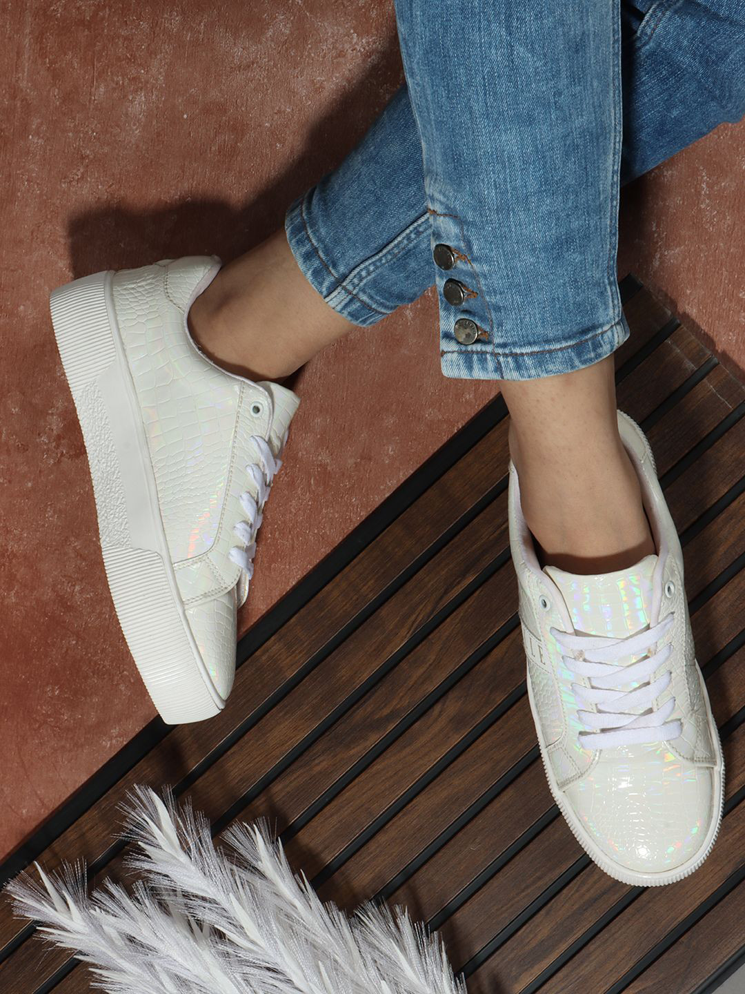ELLE Women Textured Water Repellent Upper Lace-Ups Sneakers