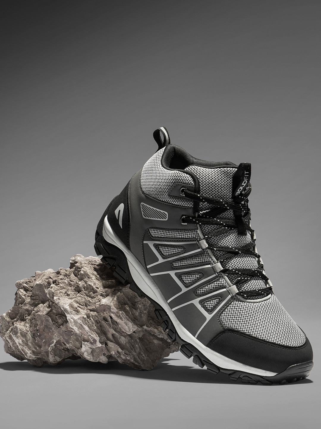 BOLDFIT Men Colourblocked High-Top Trekking Shoes
