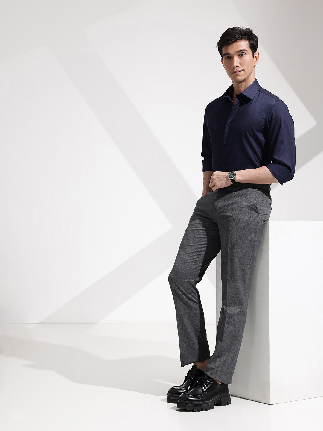 INVICTUS Slim Fit Opaque Formal Shirt