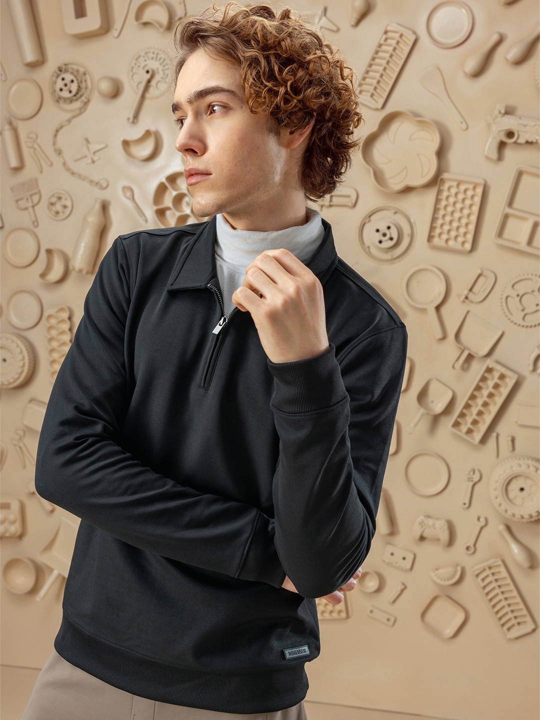 DAMENSCH Men Collared Long Sleeve Sweatshirt