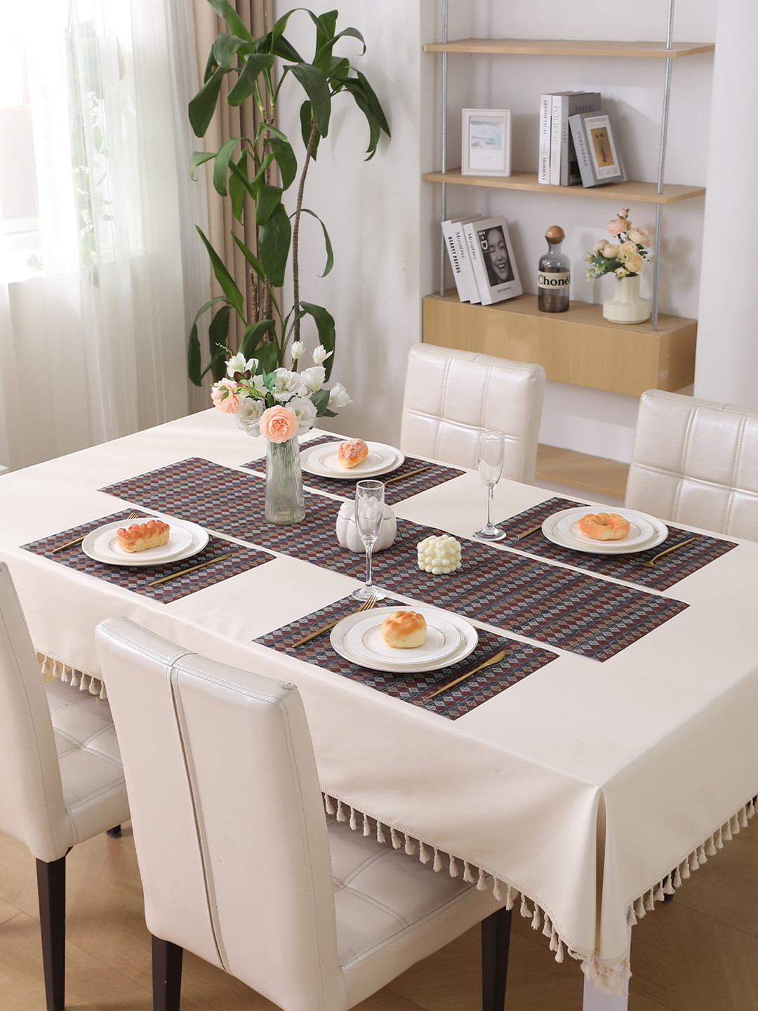 HOKIPO Blue & Red 5 Pcs Geometric Textured Rectangle Table Linen Set