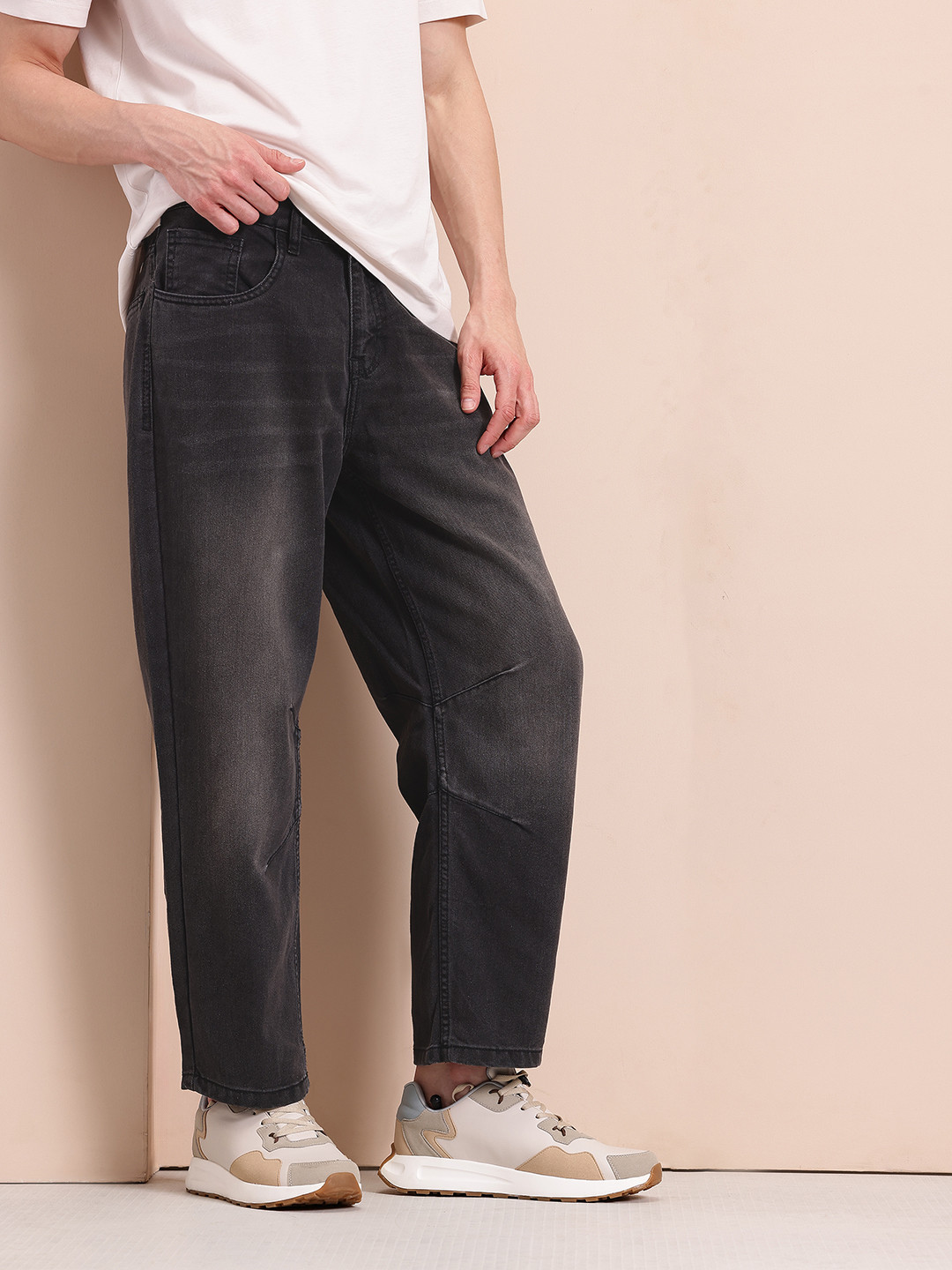 Mast & Harbour Men Loose Tapered Fit Light Fade Jeans