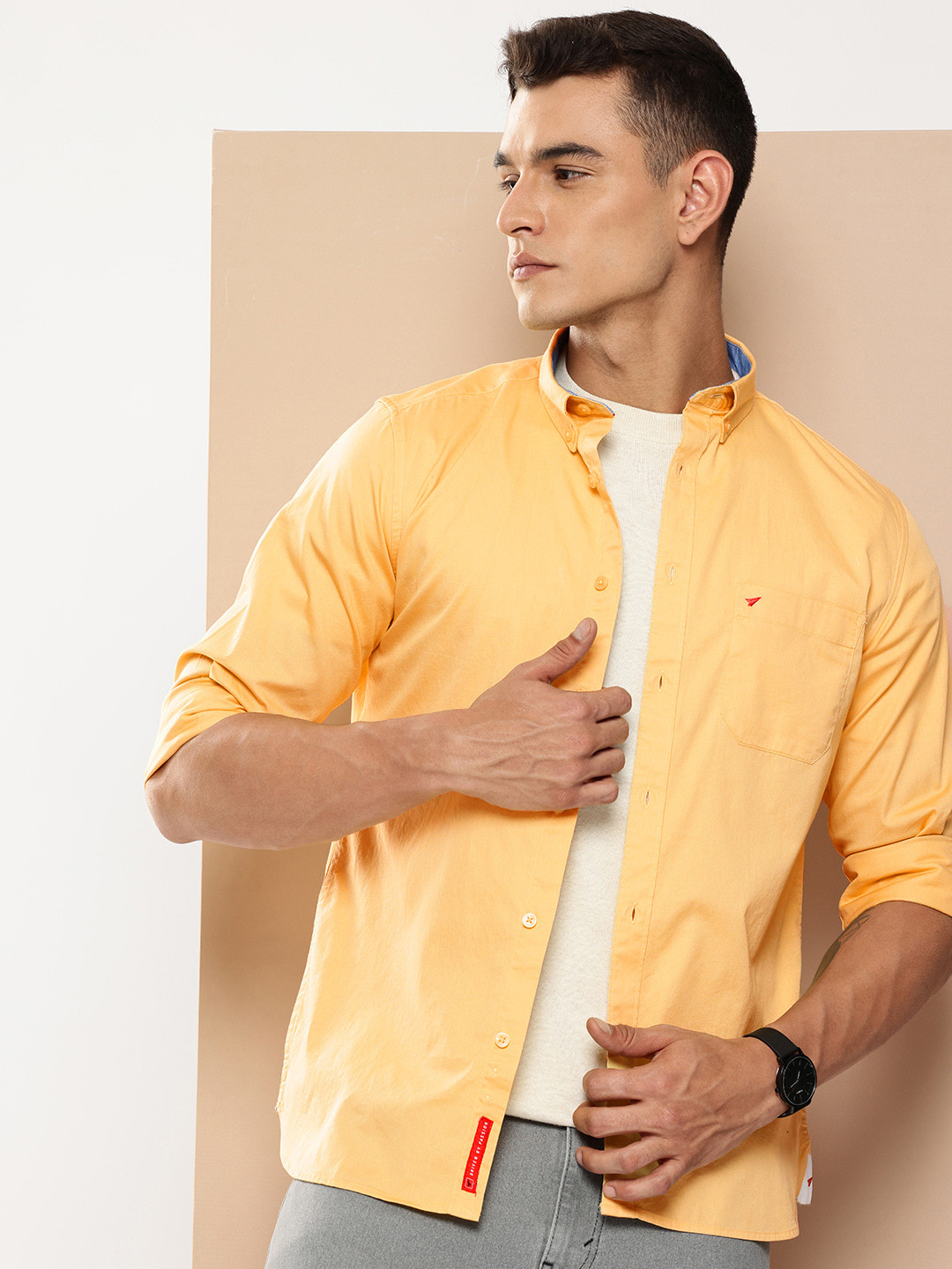 INVICTUS Slim Fit Opaque Pure Cotton Casual Shirt
