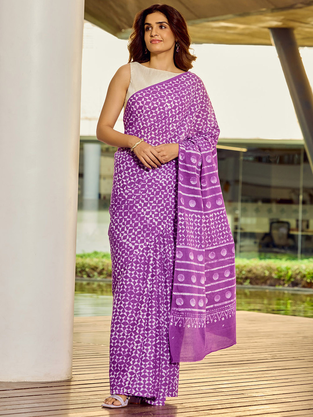 Taneira Batik Pure Cotton Saree With Blouse Piece