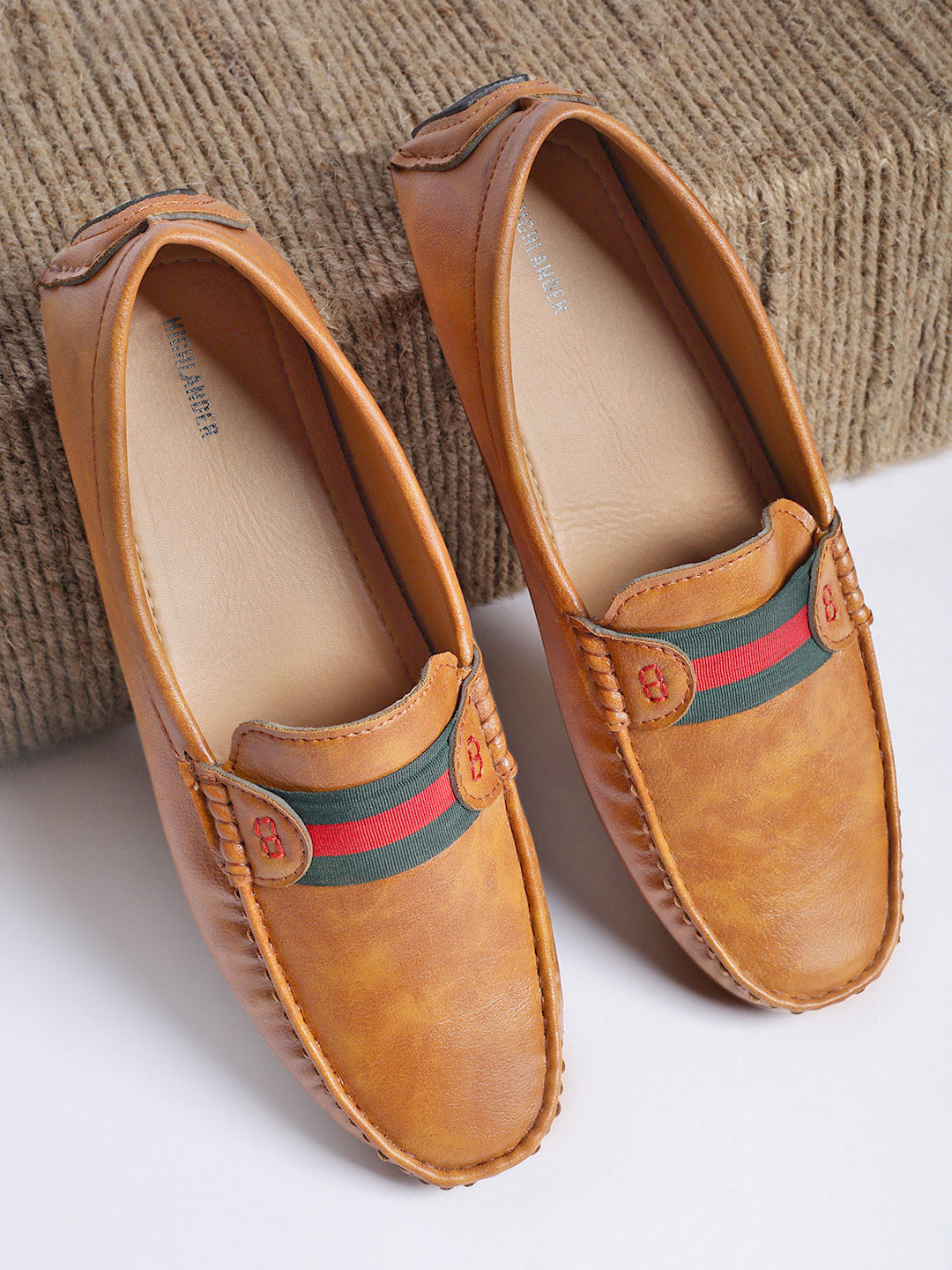 HIGHLANDER Men Driving Textured Slip-On Casual Shoes