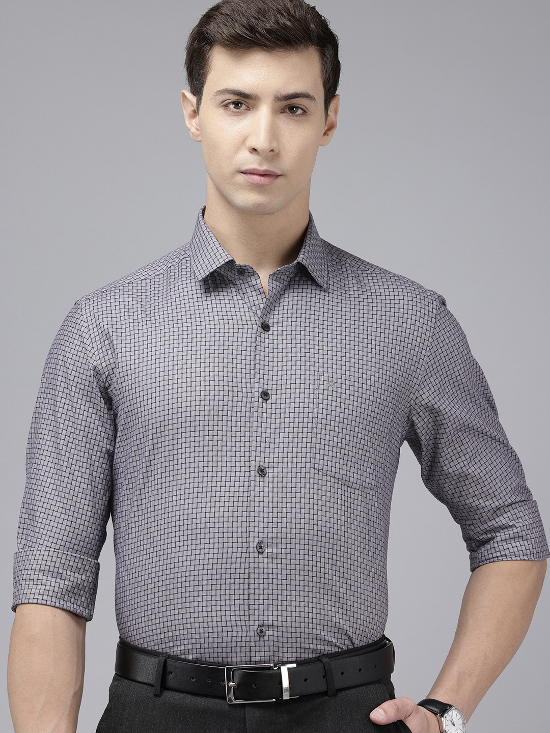 Arrow Pure Cotton Manhattan Slim Fit Self-Design Geometric Formal Shirt