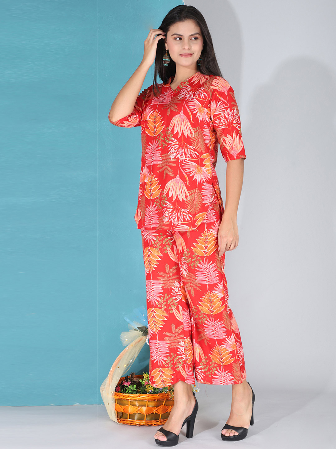 FIMS V-Neck Printed Tunic With Palazzos