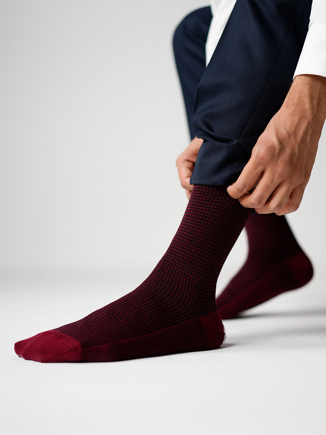 Theater Men Maroon Mercerized Cotton Formal Socks