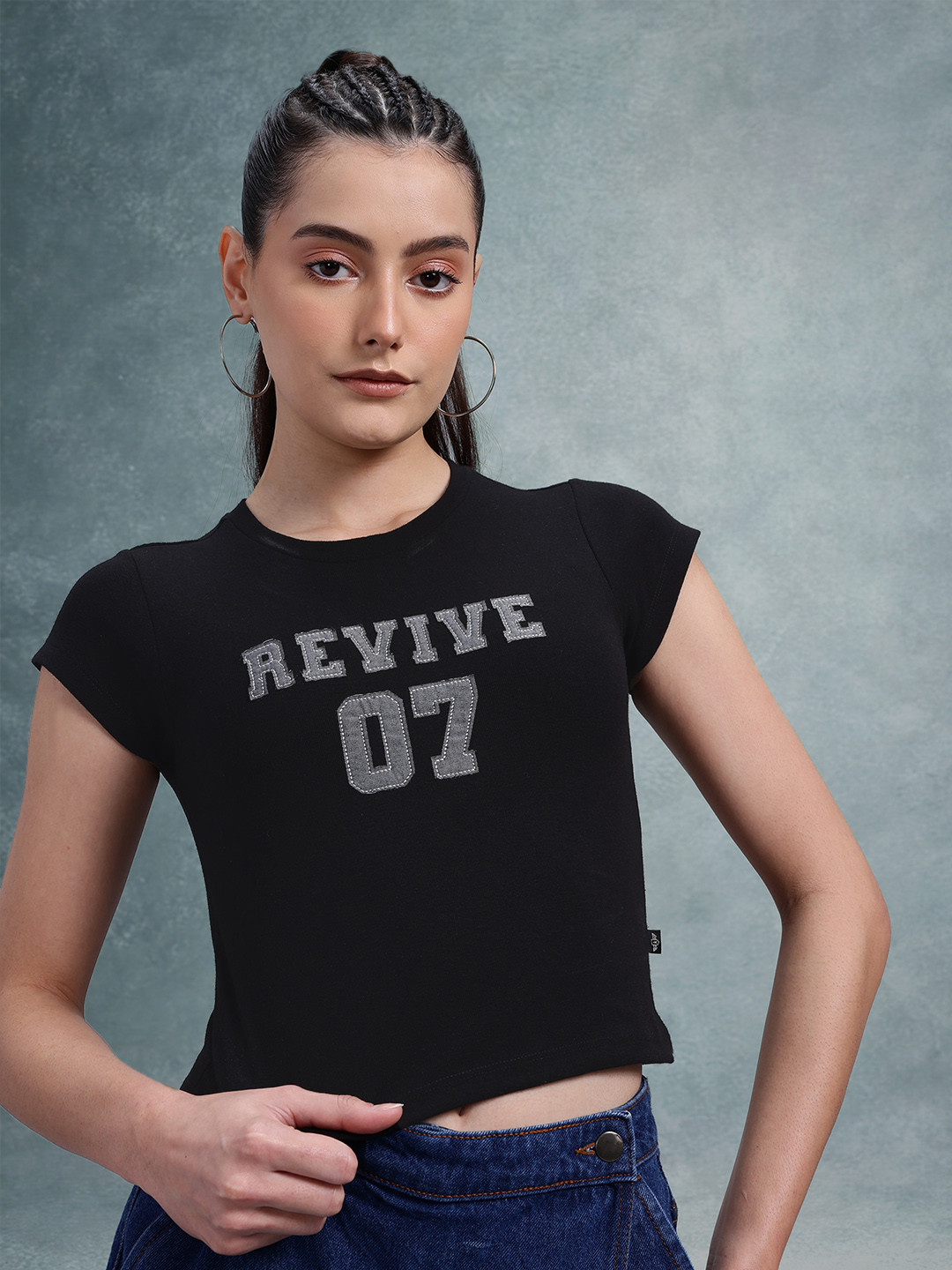The Roadster Life Co. Typography Applique Design Crop T-shirt