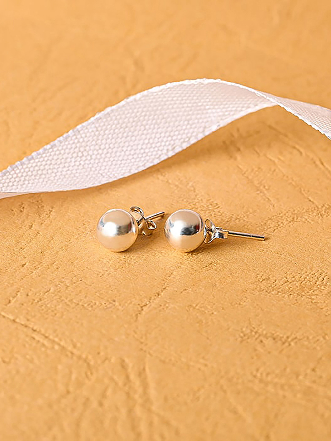 TOUCH925 Pure Silver Radiant Classic Studs
