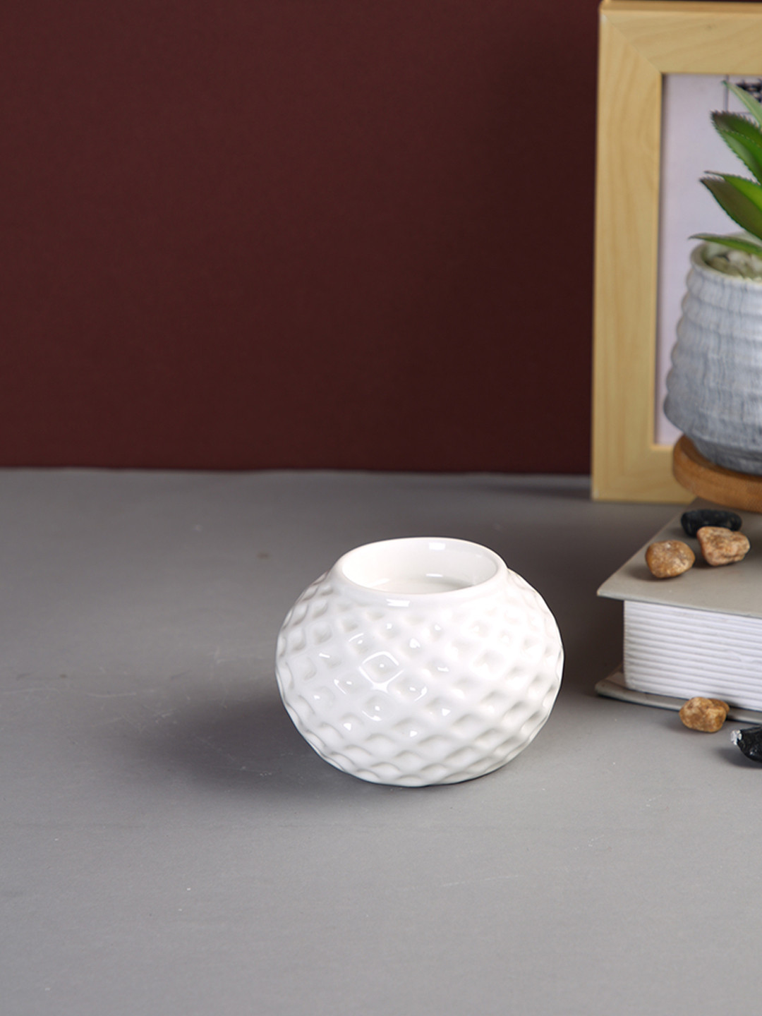 TAYHAA White Blooming Flower Ceramic Candle Holder