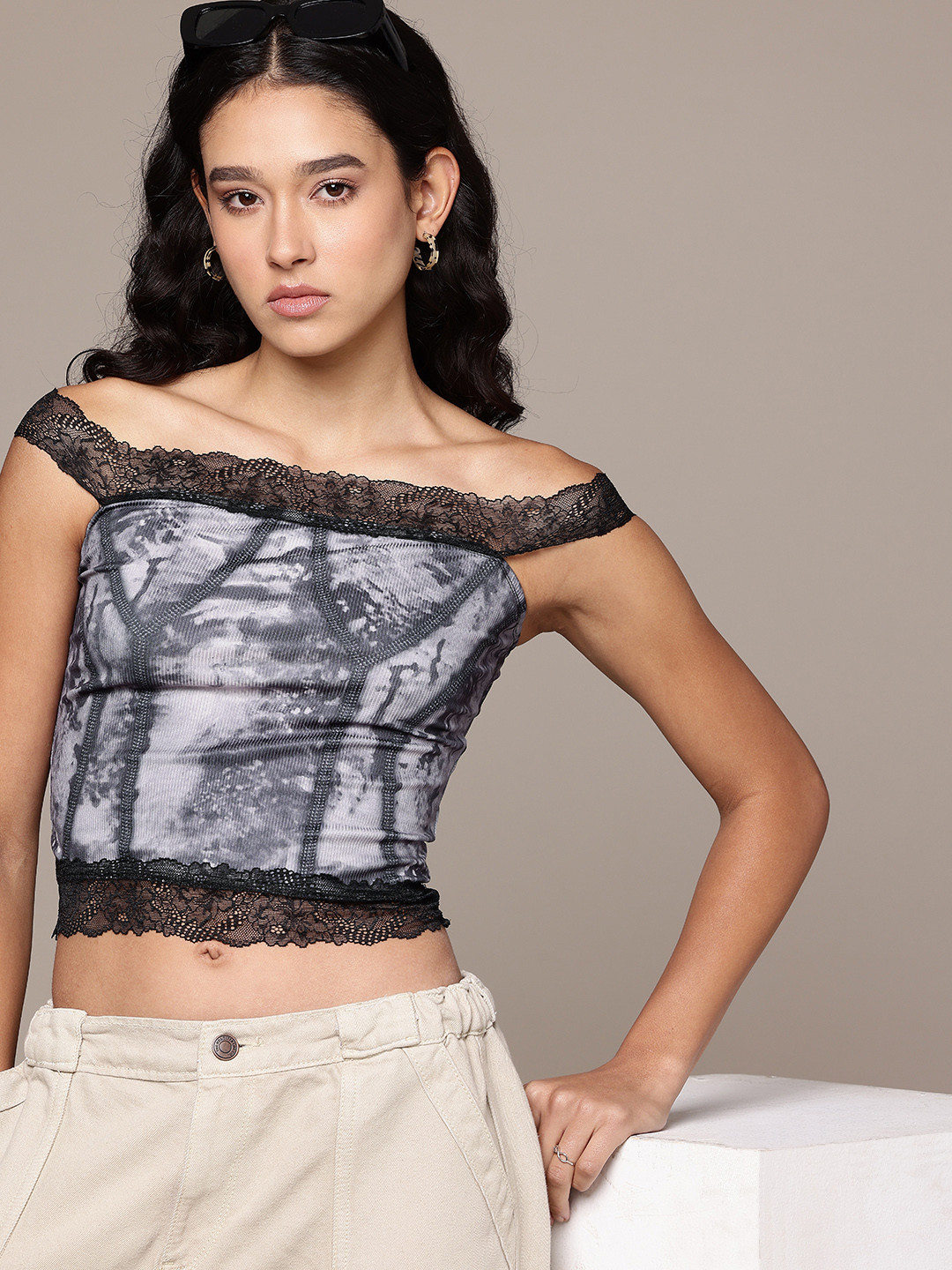 The Roadster Life Co. Abstract Print Off-Shoulder Crop Top