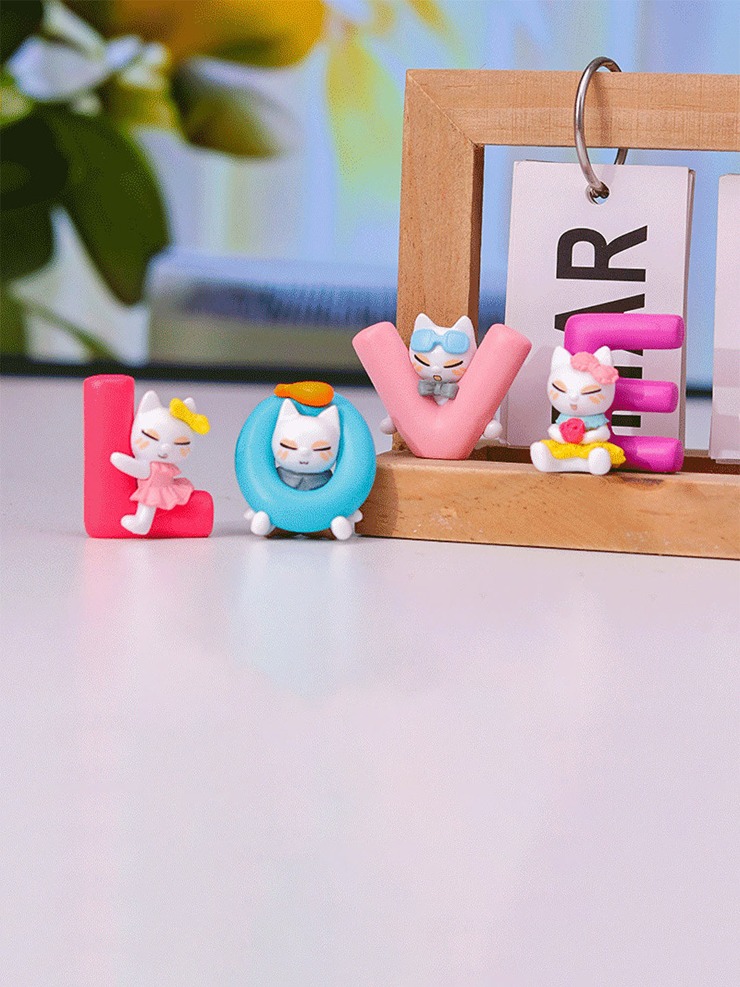 Spiaty Cute Cat Love Red Polyresin Matte Living Room Set of 4 Small Showpieces - 1.6 Inches