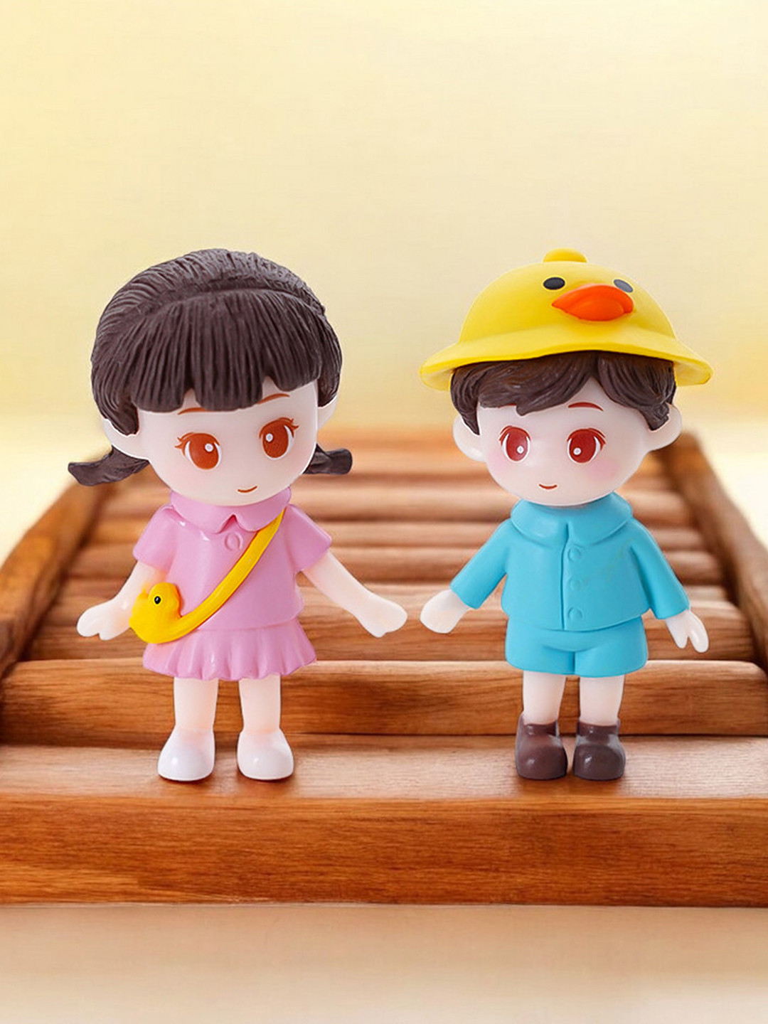 Spiaty Cute Little Hat Boy and Girl Miniature Blue Polyresin Glossy Living Room Set of 2 Small Showpieces - 2.1 Inches