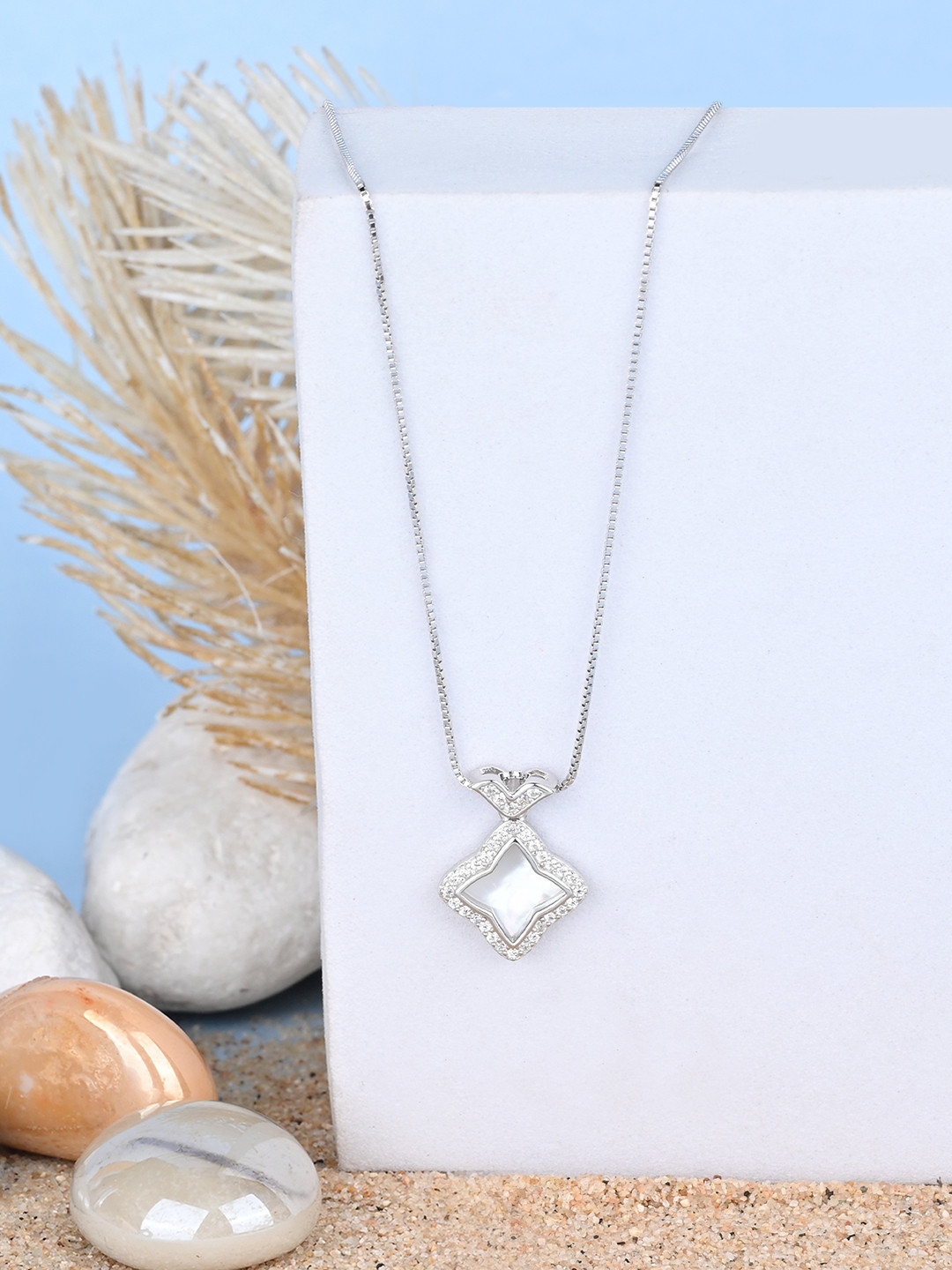 TOUCH925 925 Silver Cubic Zirconia Circlular Floral Minimal Chain