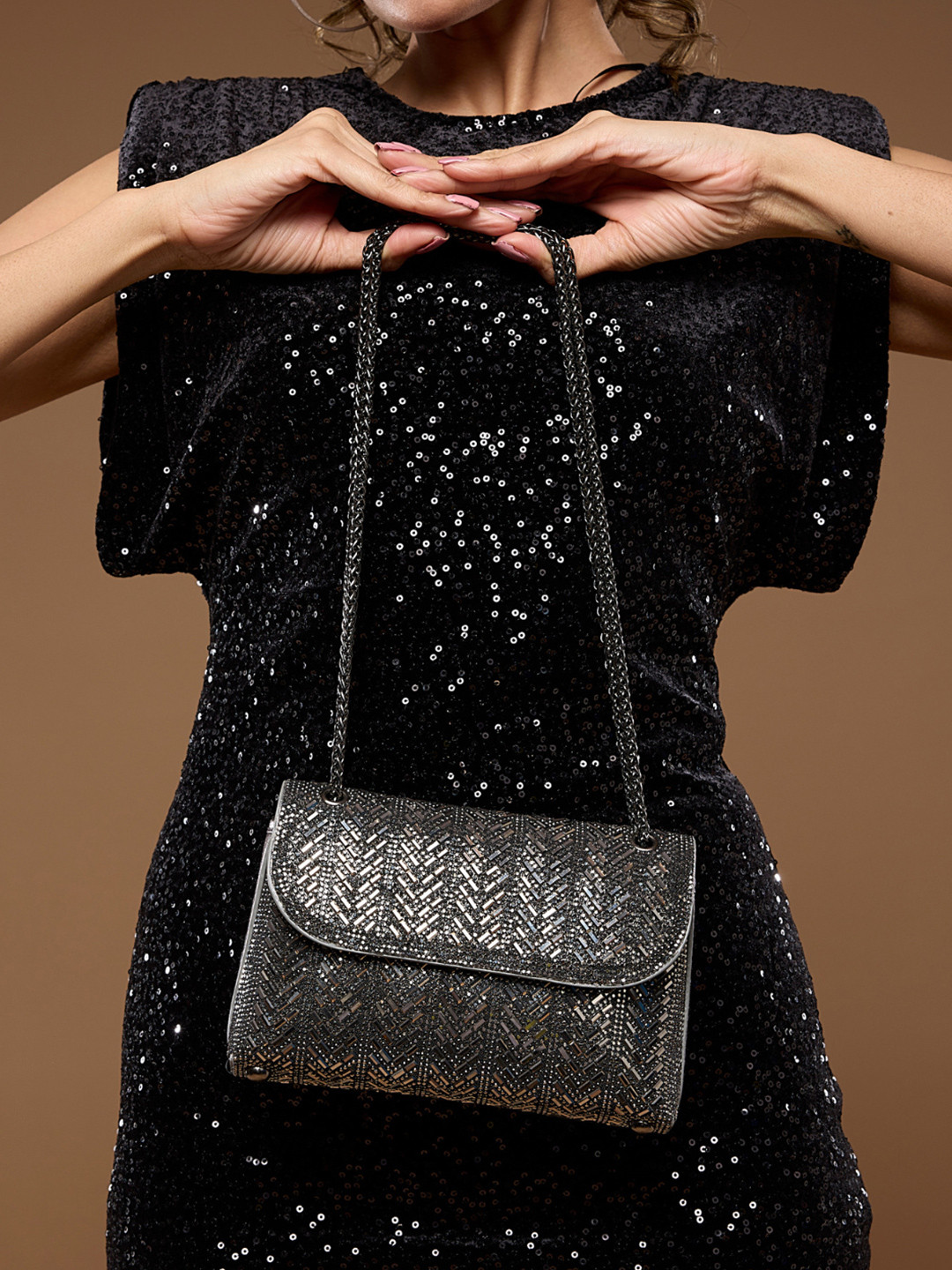 Inc 5 Textured Swagger Sling Bag