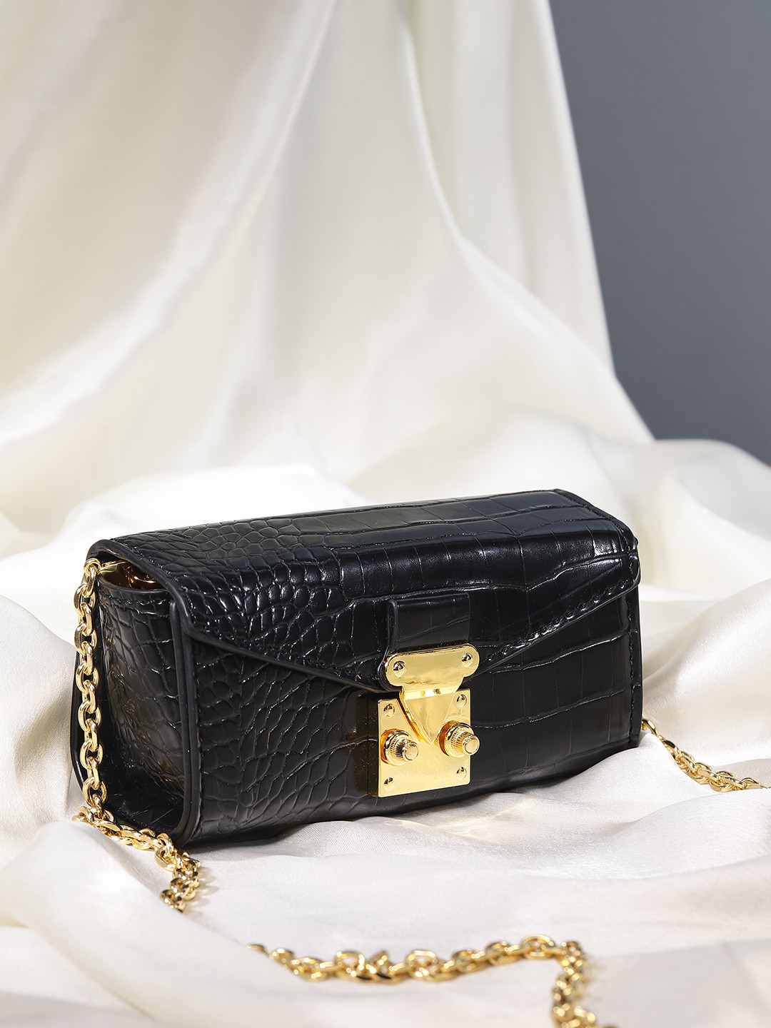 DressBerry Women Mini Sling Bag For Party