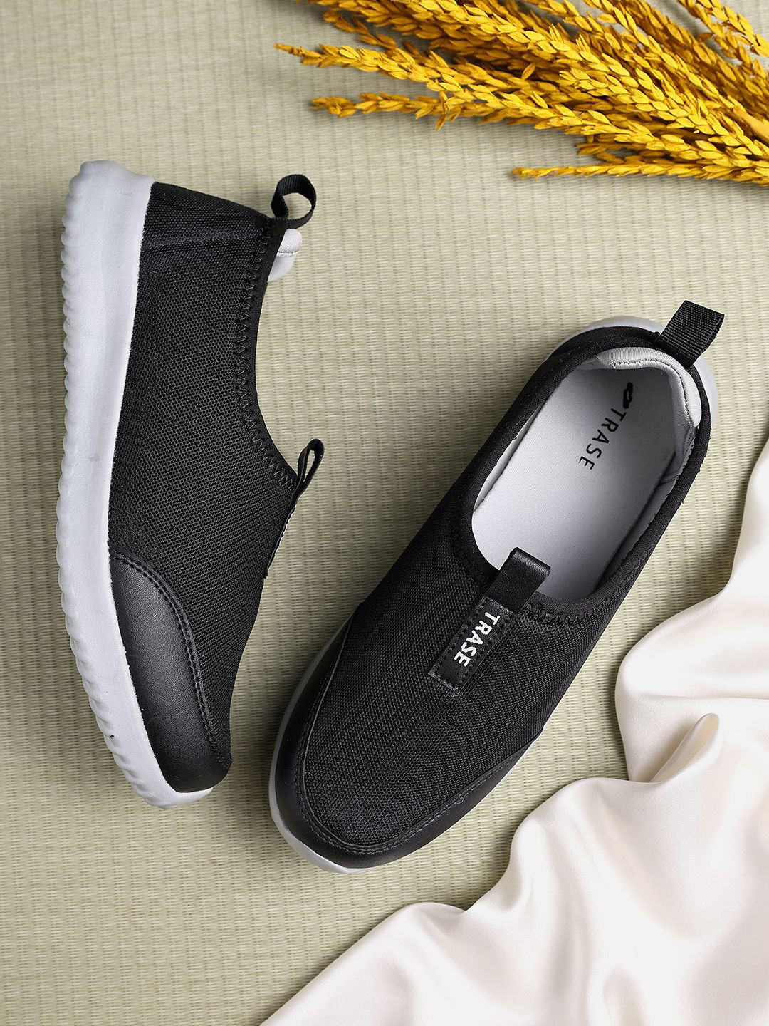 TRASE Women Mesh Walking Non-Marking Shoes