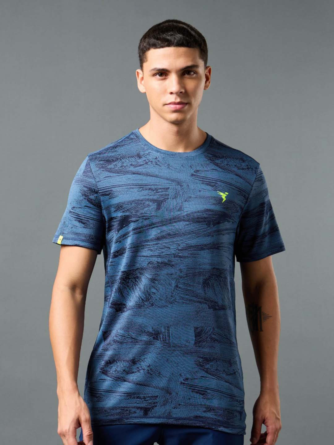 Technosport Men Varsity Anti Static Slim Fit T-shirt