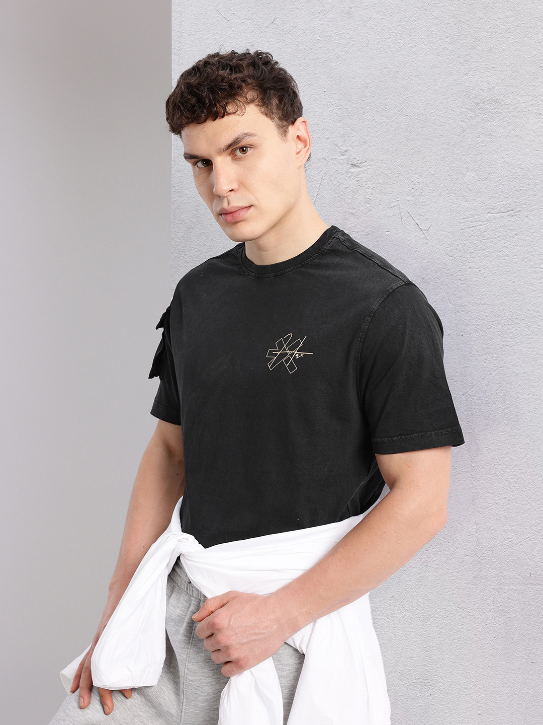 HRX by Hrithik Roshan Pure Cotton Cargo-Pocketed Lifestyle T-shirt