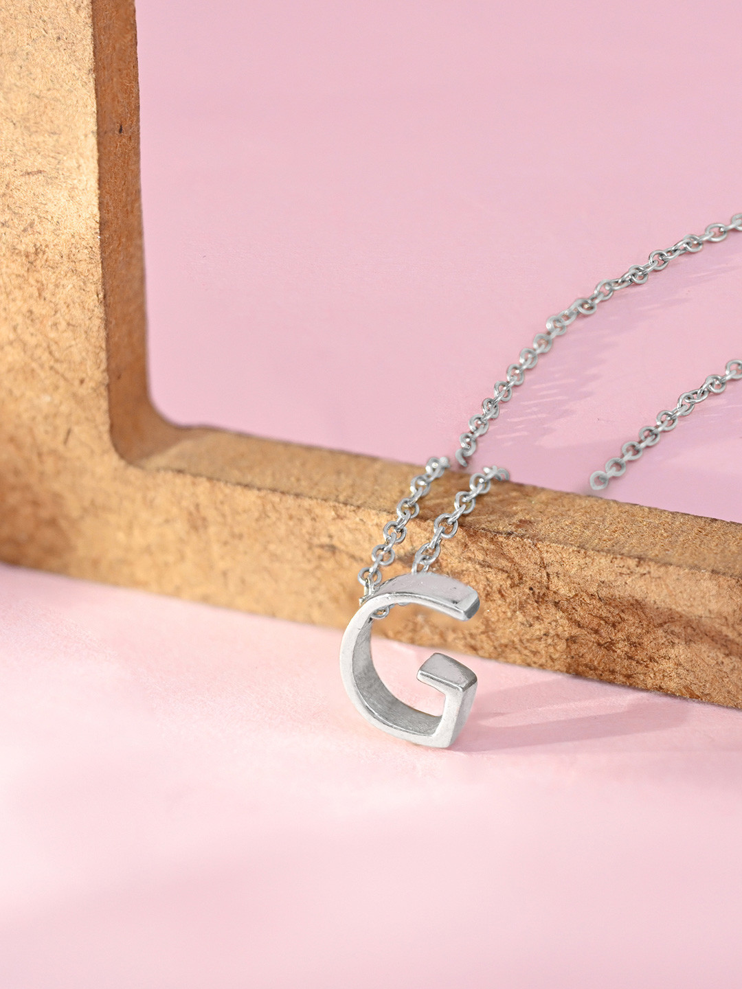 TOUCH925 Pure Silver Gleaming G-Charm Initial Pendant With Chain