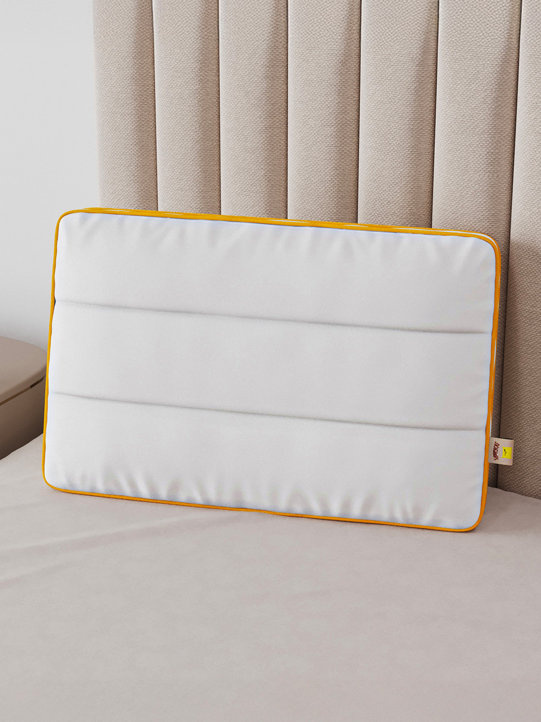 SleepyCat White Solid Polyester Lightweight Medium Fibre Sleep Pillow-40 x 66 x 7.62 cm