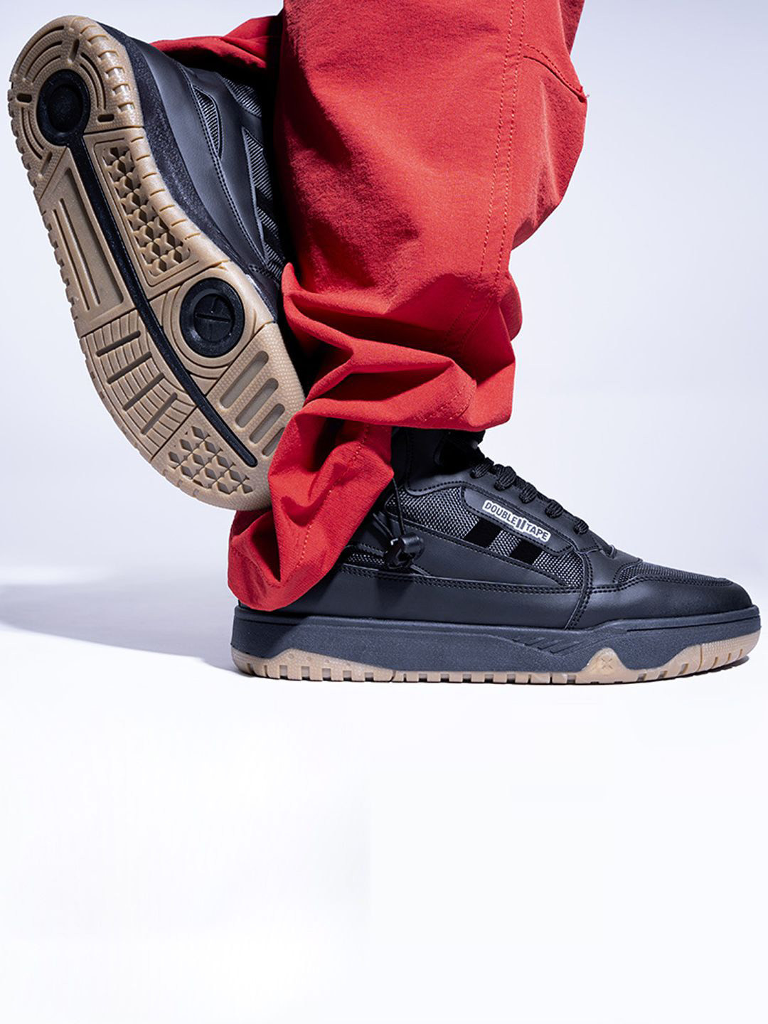 DOUBLE TAPE Mens Pinnacle Hightops sneakers