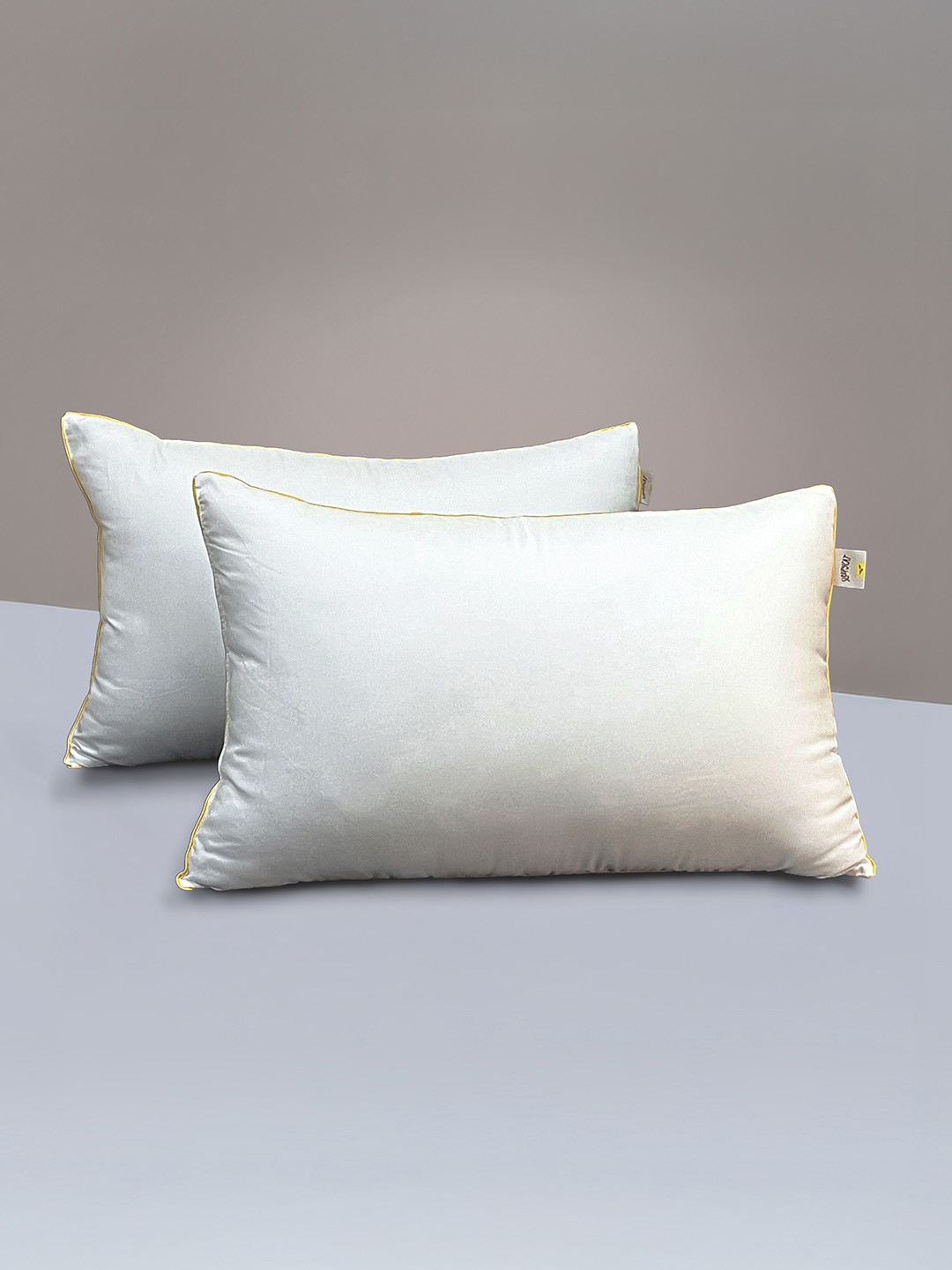 SleepyCat White Solid Polyester Lightweight Set of 2 Medium Fibre Sleep Pillow-12.7 x 43.18 x 68.58 cm