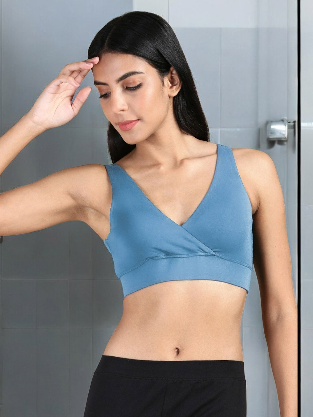 &CIRCUS Women WireFree Medium Coverage Plunge Bra