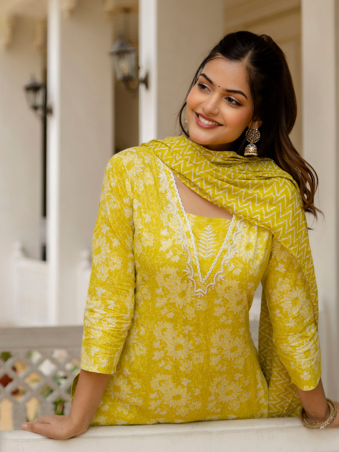 EthniFlair Women Floral Printed Regular Aari Work Pure Cotton Kurta with Patiala & With Dupatta