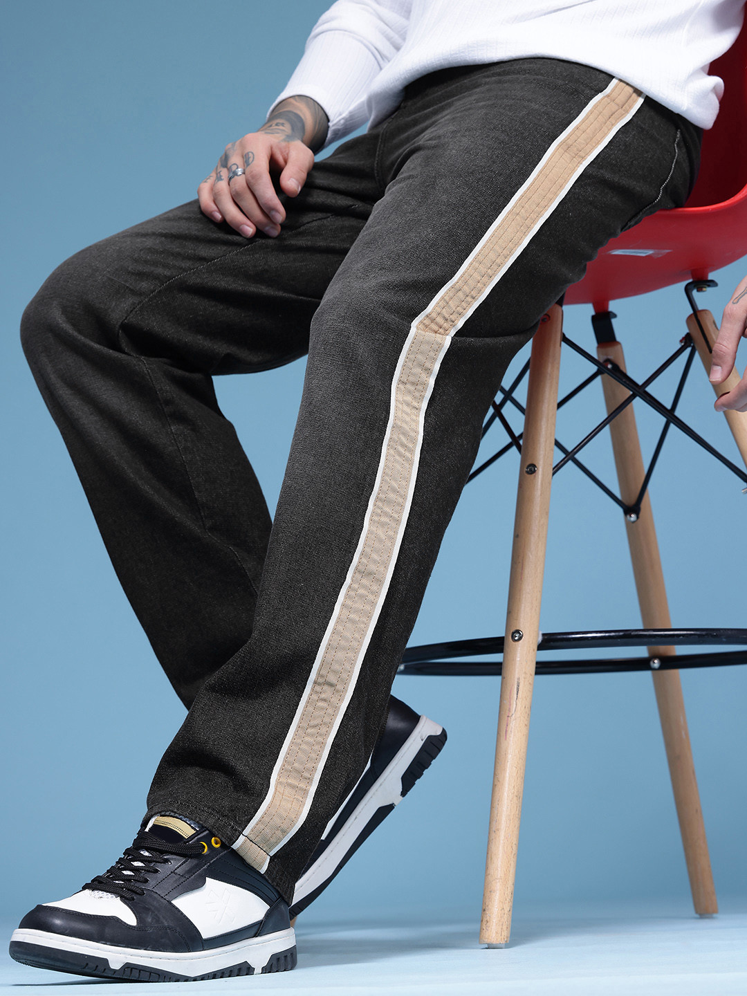 HERE&NOW Men Baggy Fit Side Stripe Pure Cotton Jeans