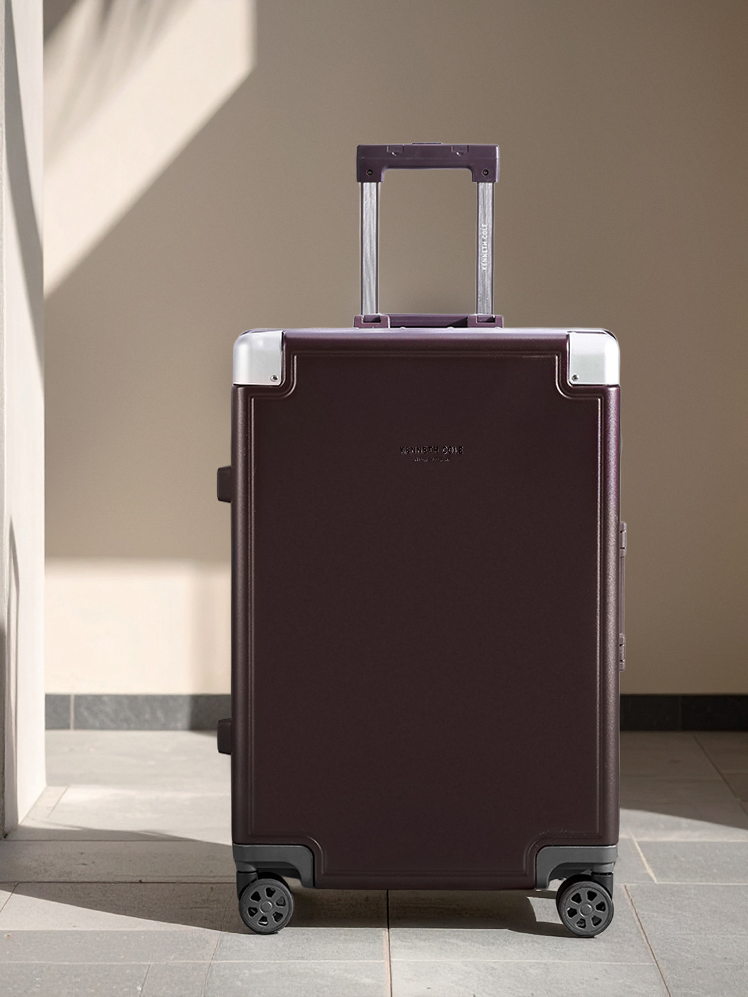 Kenneth Cole Kai Aluminium Frame 360 Degree 8 Wheel Hardside Medium Trolley Bag -74.93L