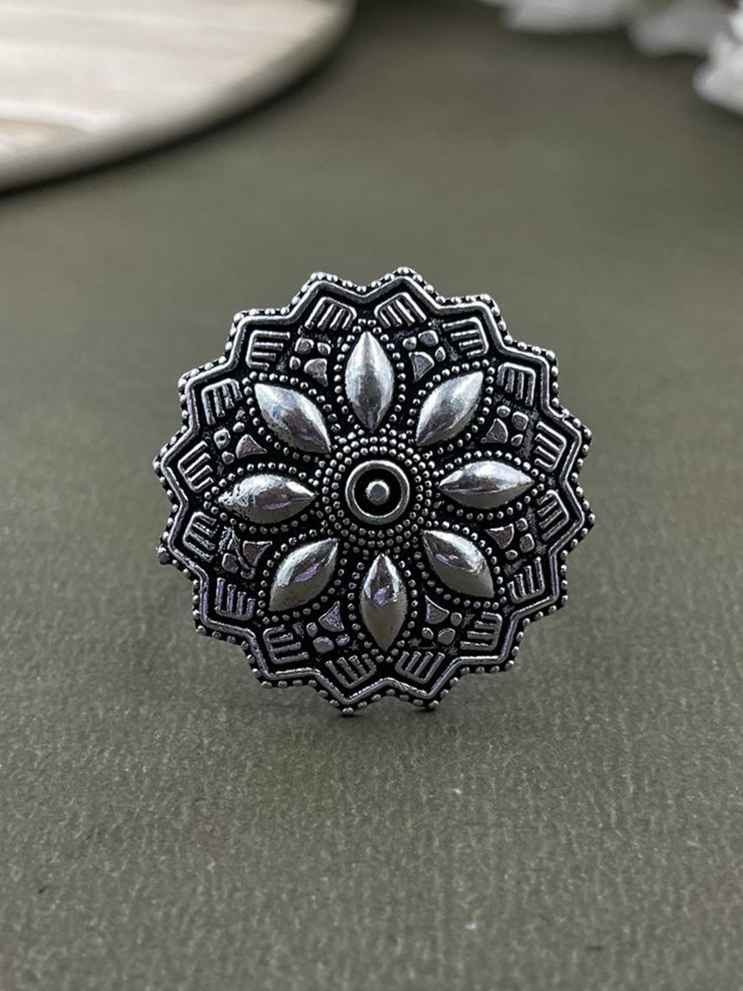 NAMAN ARTS Silver-Plated Oxidized Finger Ring