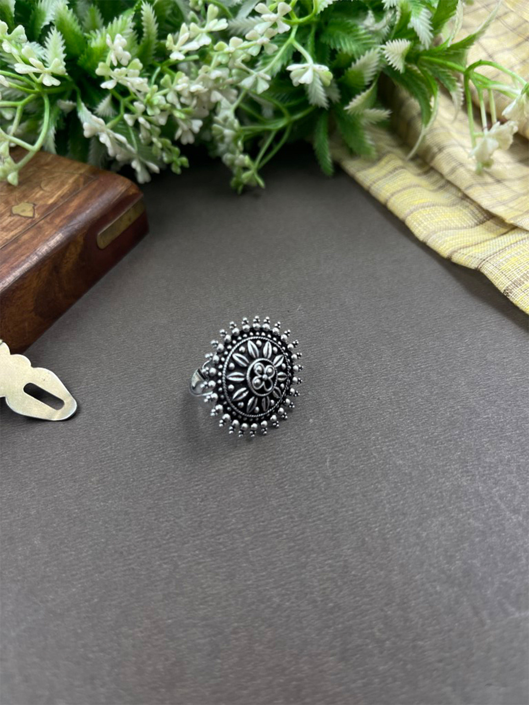 NAMAN ARTS Silver-Plated Oxidized Finger Ring