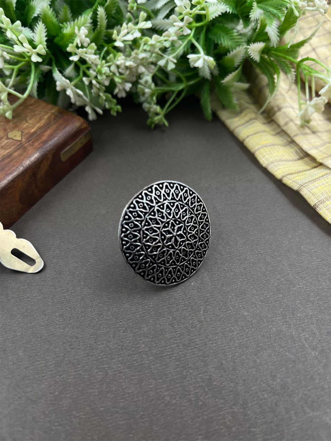NAMAN ARTS Silver-Plated Oxidized Finger Ring