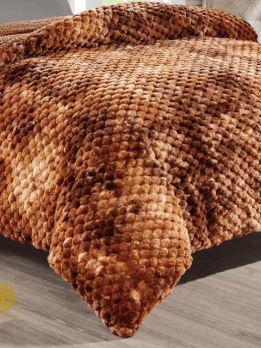 The Gharnish Brown & Yellow 400 GSM Double Bed Comforter