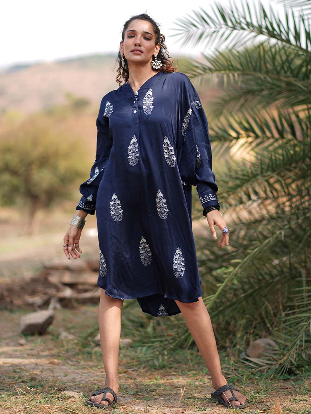 Chidiyaa Gypsy Heart Ethnic Motifs Printed Mandarin Collar Batwing Sleeves A-Line Dress