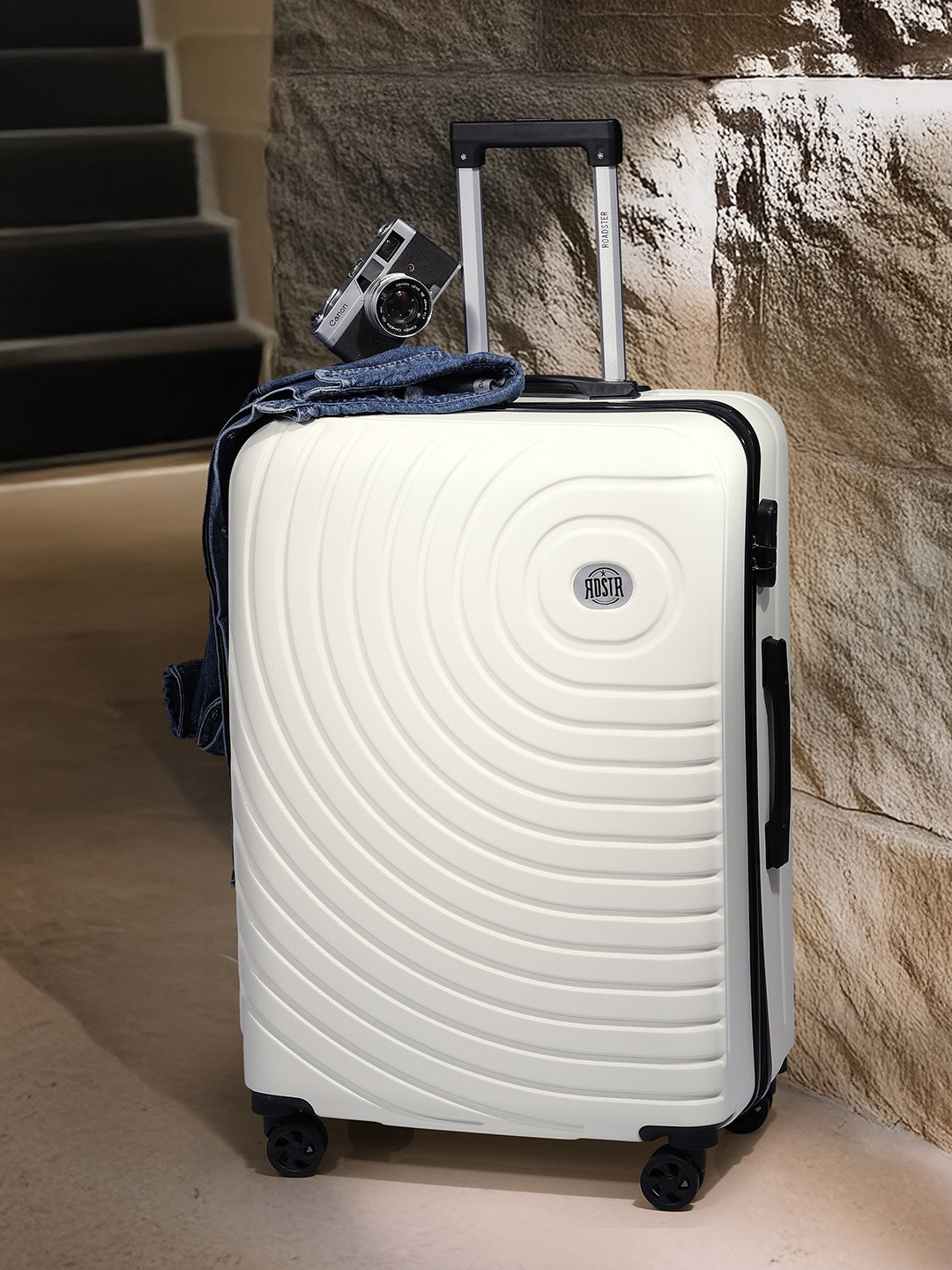 Roadster HRD Textured Large Suitcase Trolley Bag- 80.2 L