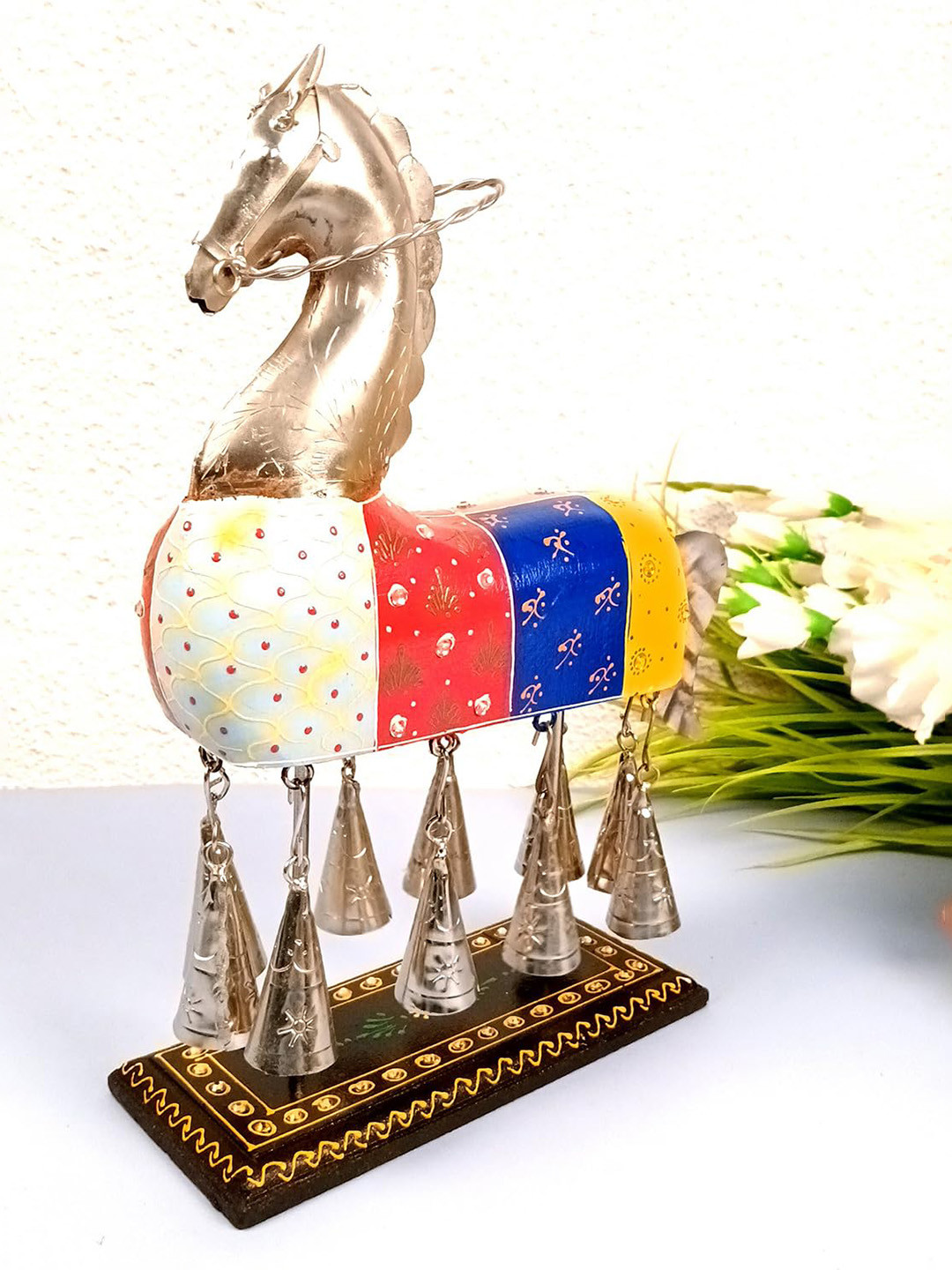 apka mart Horse White Metal Metallic Living Room Small Showpiece -