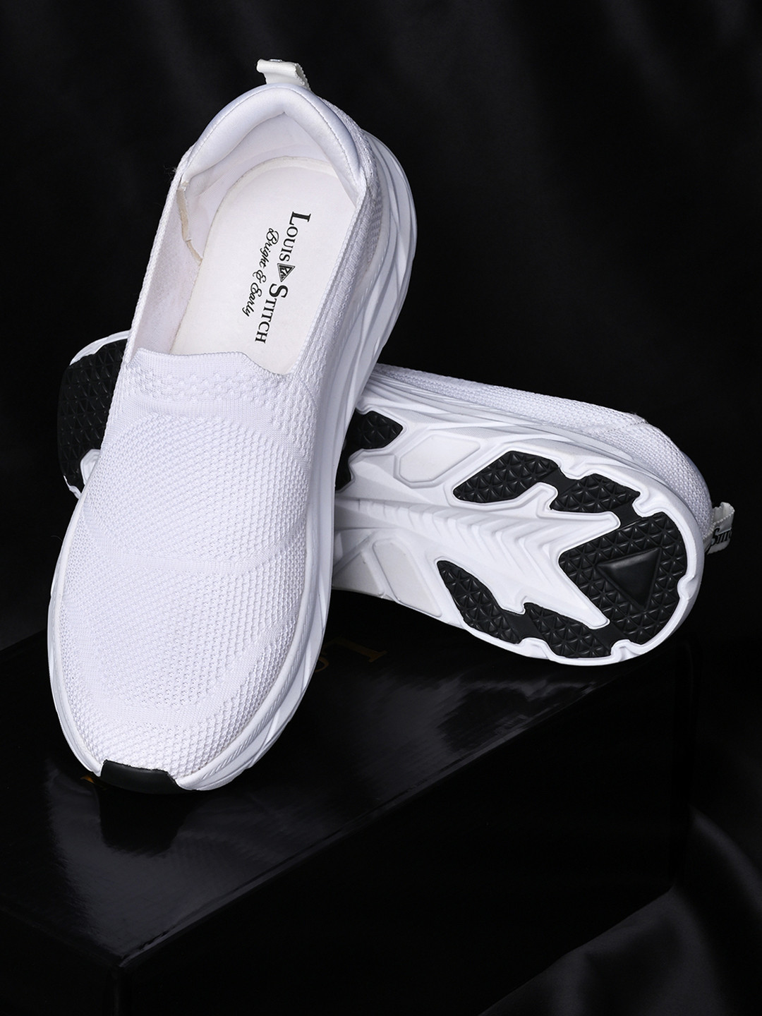 LOUIS STITCH Men Canadian White Casual Slip-On Fly Knit Sneakers